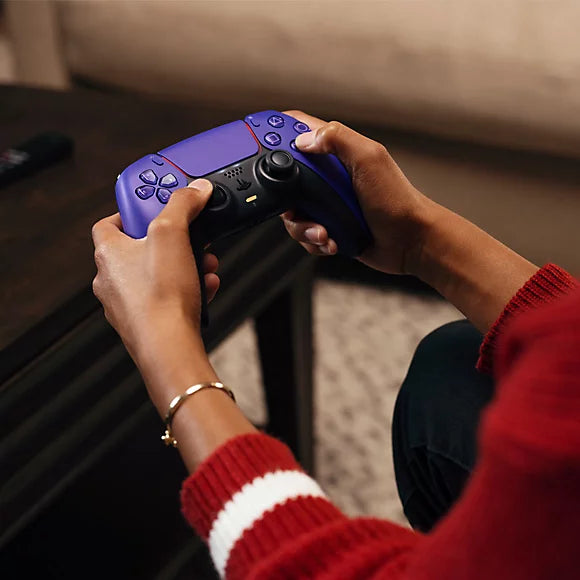 Manette PS5 Sony DualSense sans fil — Cosmic Red, Galactic Purple & Nova Pink